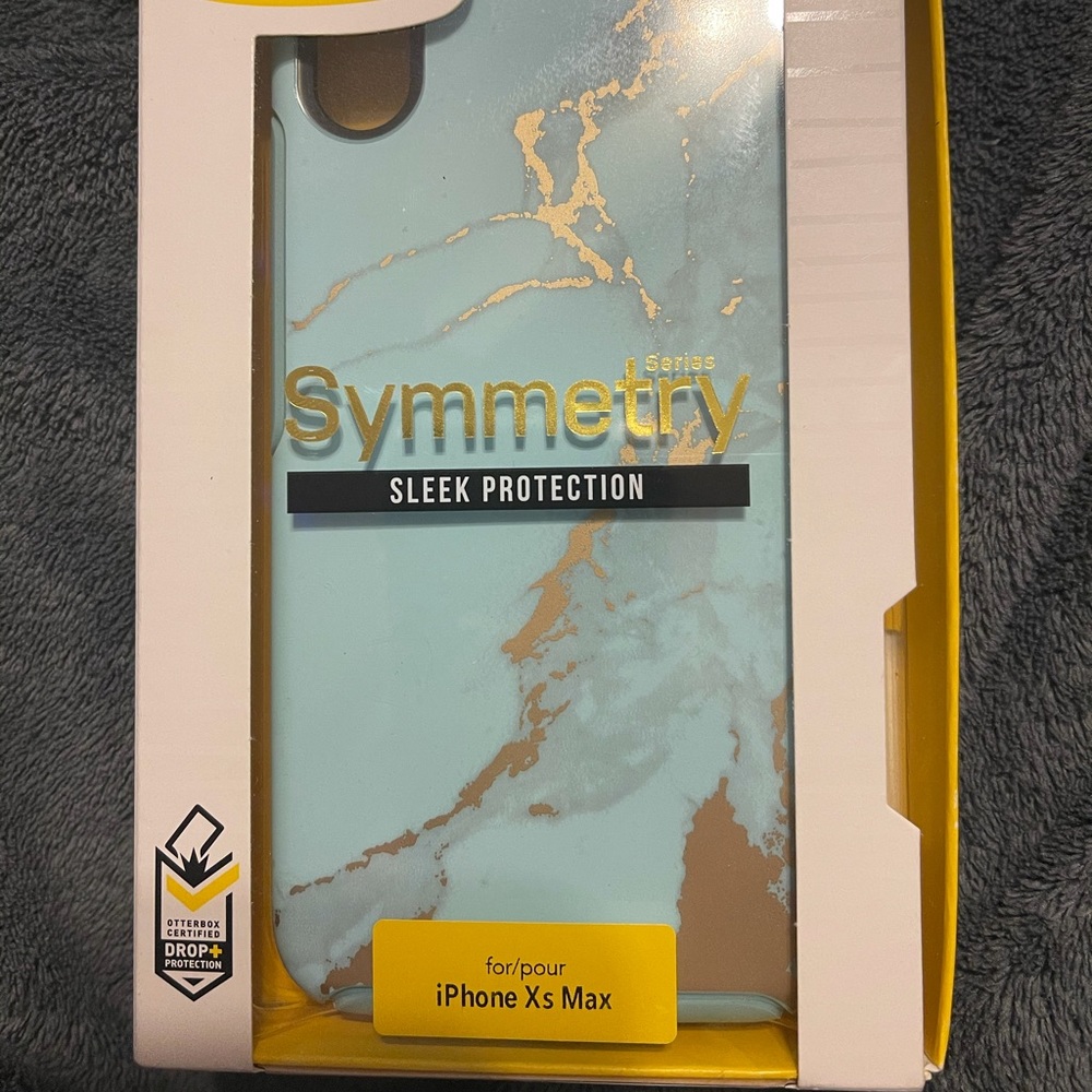 iPhone XS Max otter box symmetry